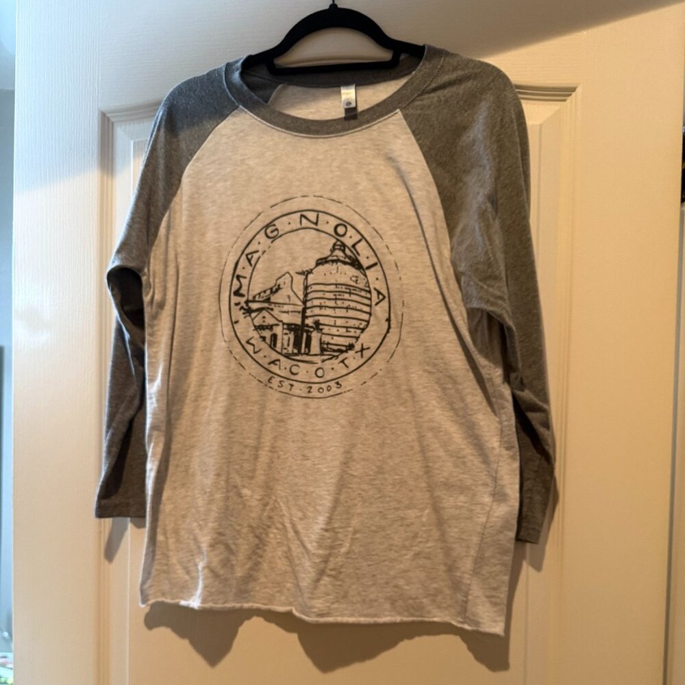 Magnolia Market | The Silos Waco TX Raglan T-Shirt | Light/Dark Grey | Size: M